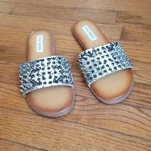 Steve Madden Slide Sandal Size 8